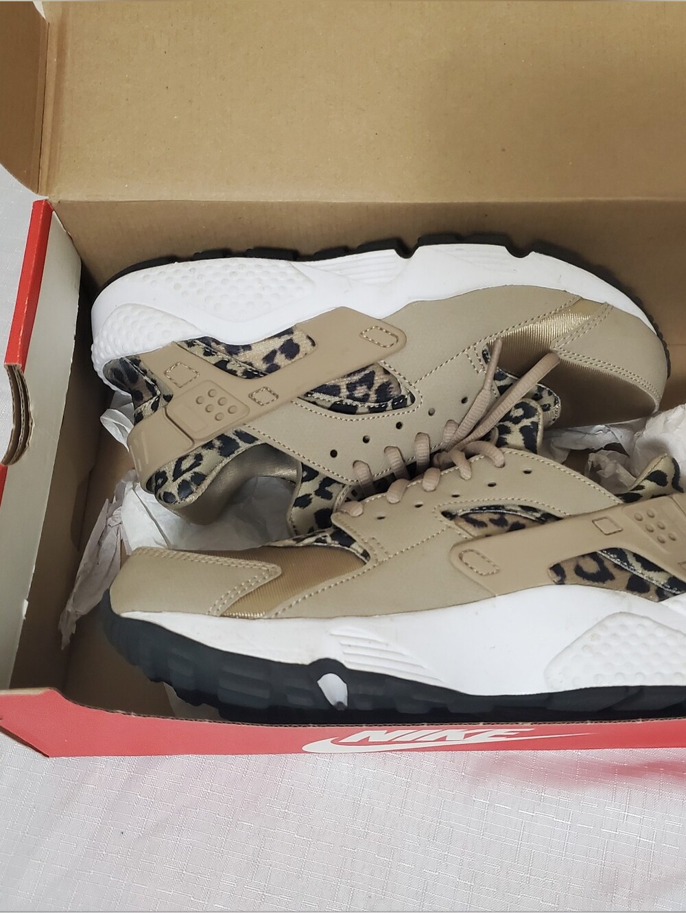 Nike Air Huarache Print Leopard Women's Size 7.5 - Picture 4 of 9